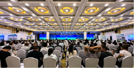 中國綠色食品協(xié)會(huì )2025第二屆綠色農業(yè)生產(chǎn)資料發(fā)展大會(huì )在內蒙古巴彥淖爾隆重開(kāi)幕